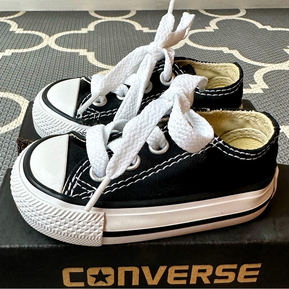 NEW CONVERSE black canvas infant shoes